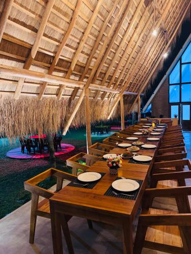 Restaurant, Deduru Oya Cinnamon Gardens in Galketigama