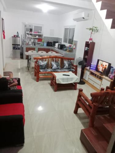 Irene HOUSE in Nabua