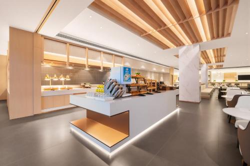 Étterem, 上海悦来度假酒店Shanghai Joy International Resort Hotel in Sanghaji Int'l Tourism Resort és Disney Land