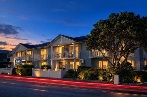 BKs Premier Motel Esplanade - Accommodation - Lower Hutt