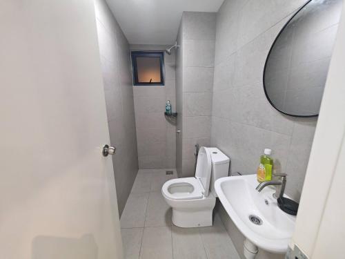 Aakif 168 Selayang Homestay - Malay Only