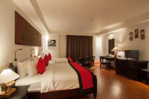room detail thumbnail 0