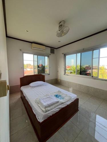 Relysenior Joli Guesthouse in Savannakhet