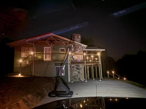 Little Lake Cove - image 2