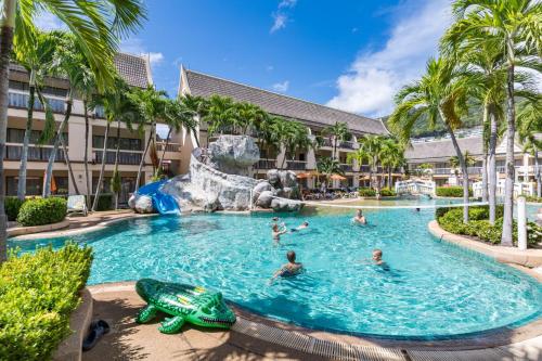 Swimming pool