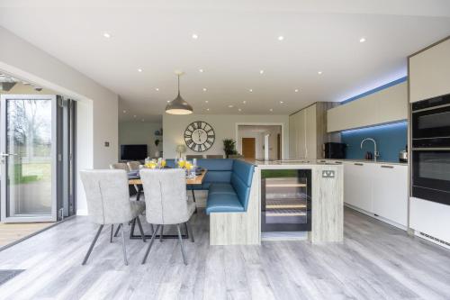 廚房, Stunning Detached Countryside Home in Cheltenham in 舍丁頓