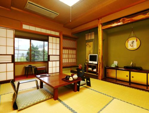 room detail thumbnail 0