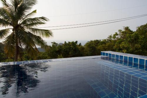 Swimming pool, Karo Villas in Jansom Bay