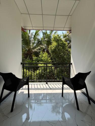 Aed, Explorer Hotel & Bike Rental Anuradhapura in Anuradhapura