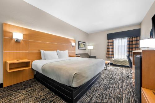Quality Inn Alexander City - image 17