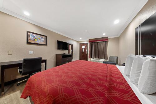 Econo Lodge Inn & Suites Escondido Downtown in Escondido, USA