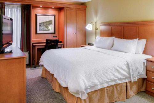 Vendégszoba, Pittsburgh Airport Inn and Suites in Pittsburgh Nemzetközi Repülőtér