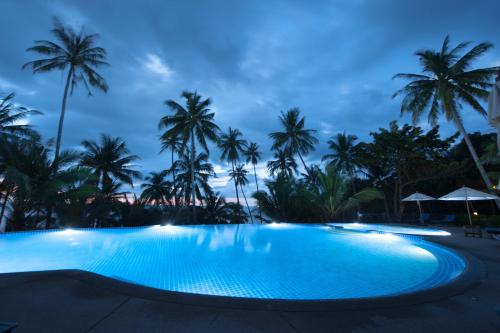 Swimming pool, Koh Kood Beach Resort in Ao Yai Ki
