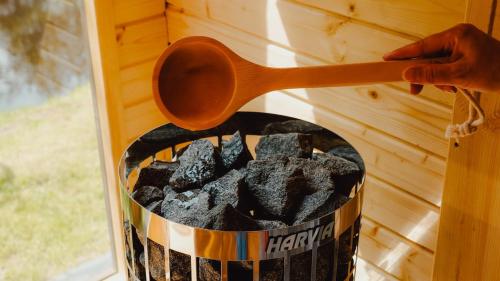 Sauna, Tinyhouse direkt am See Angeln Ruderboot SUP Spa Sauna und Hot Tub in Twist