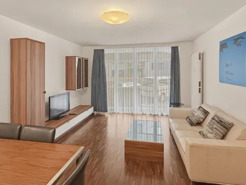 1BR with balcony near lake - Flower 1 in Zürich, Schweiz