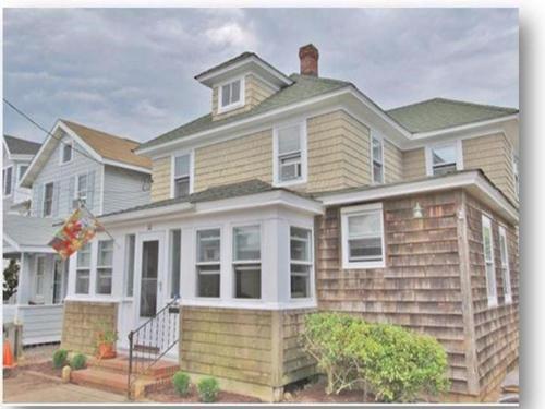 Viesnīcas āriene, Enjoy A Classic Long Beach Island Summer At This Spacious 5-Bedroom, 2-Bathroom Beach House In Ship  in Ship Bottom (NJ)