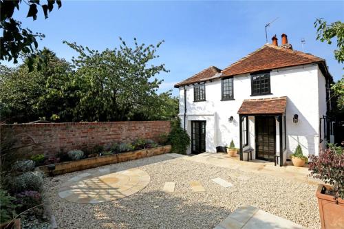 B&B Henley-on-Thames - Henry VIII Cottage in the heart of Henley - Bed and Breakfast Henley-on-Thames