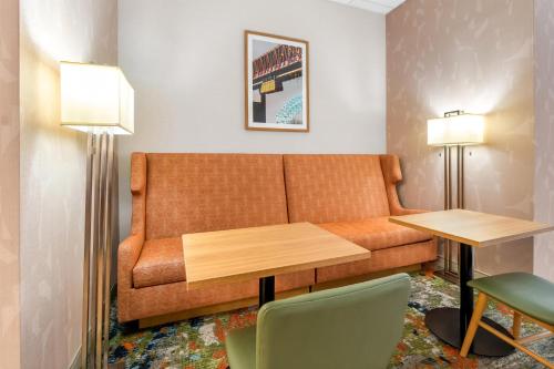Hampton Inn Marion - image 34