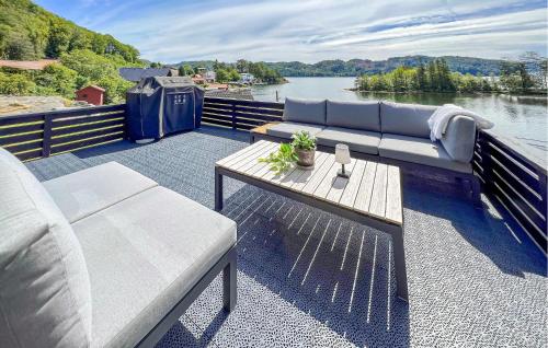 . Amazing Home In Lyngdal With House Sea View