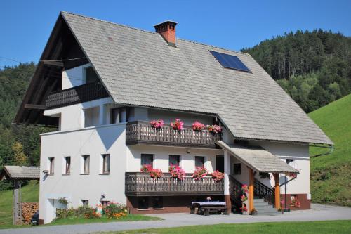 Apartments Peternelj - Cerkno