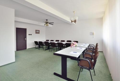 Danubius Hotel Marina - image 11