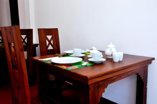 Restaurant, Little Swan Guest house in Bentota