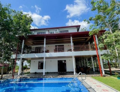 Yaalu Yaalu Hotel by null