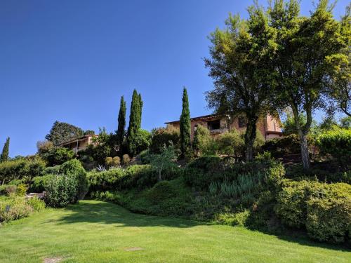 4 bedrooms, 6 beds