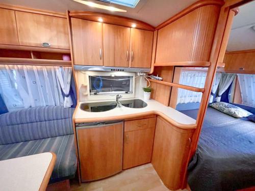 2 double beds