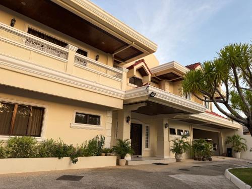 Mateos Villa in Danao