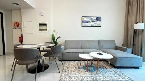 Skyz Lifestyle 1BR Residences at Arjan with Pool & Gym - image 12