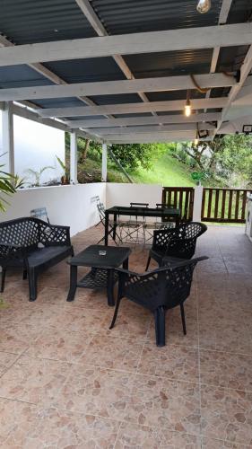 Palvelut, Maison paisible avec grande terrasse et spa in Le Vauclin