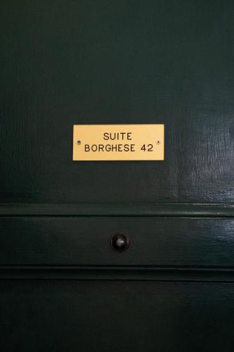 Suite Borghese 42