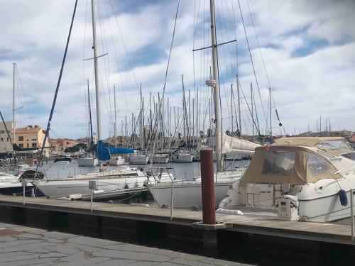 Studio cabine 4 couchages Centre port Cap d Agde