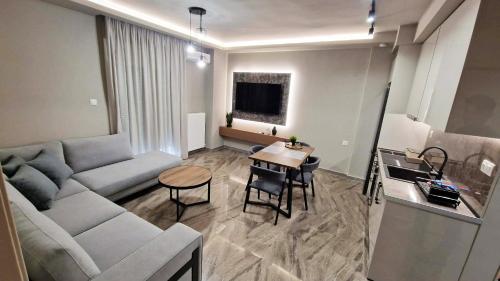 Vv Cosy Host 3 in Larissa