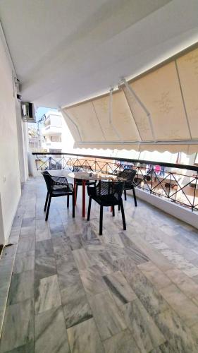 Vv Cosy Host 3 in Larissa