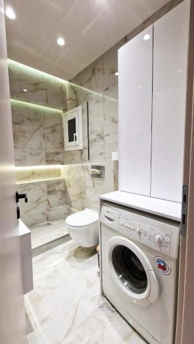 Vv Cosy Host 3 in Larissa