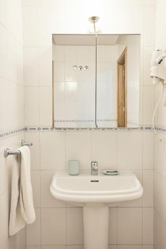 Santa Rosa Madrid 204 by Escape Home - image 14