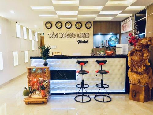 Front desk [24-hour]