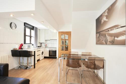 Santa Rosa Madrid 304 by Escape Home - image 7