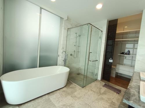 Platinum suite kuala lumpur by AMAN - image 8