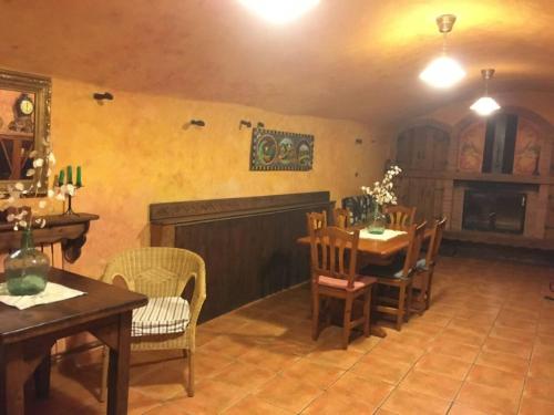 Casa Rural El Ensueño (Casa Rural El Ensueno) in Pirineo Aragones