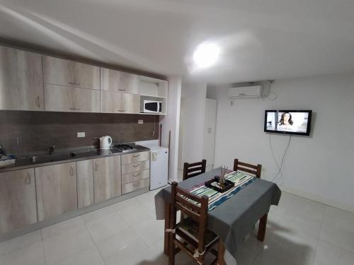 Complejo EyE in 헤네랄 로카