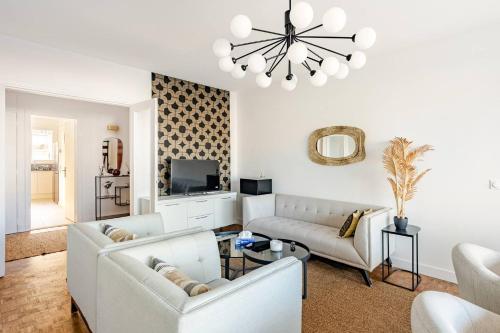 Grand appartement avec balcon 3chambres Tour Eiffel 8 min en train