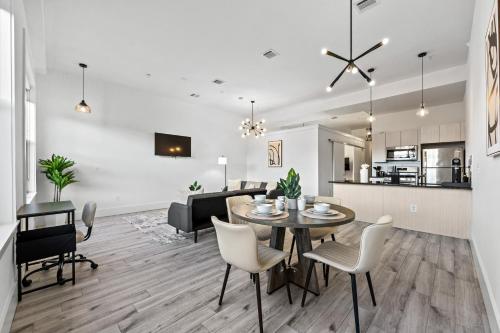 dapur, Lofts at Kearny - Rustic Chic 1-3BR Lofts with Quick NYC Access & On-Site Gym in Harrison (NJ)