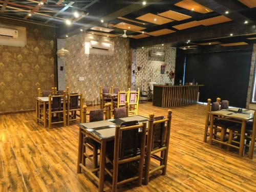Taj Suit Inn Guest House photo 3