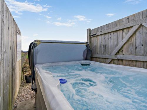 Létesítmények, 2 Bed in Kirriemuir oc-obotp in Bridge of Craigisla