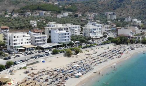 . Hotel Prinos