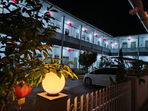 Exterior view, Tanah merah guest house in Singkawang