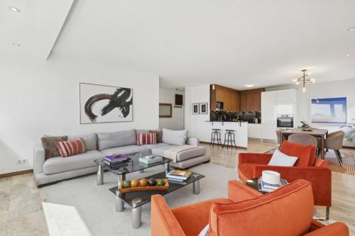 2-Bed Apartment with Views of Plaza de Colón - main image